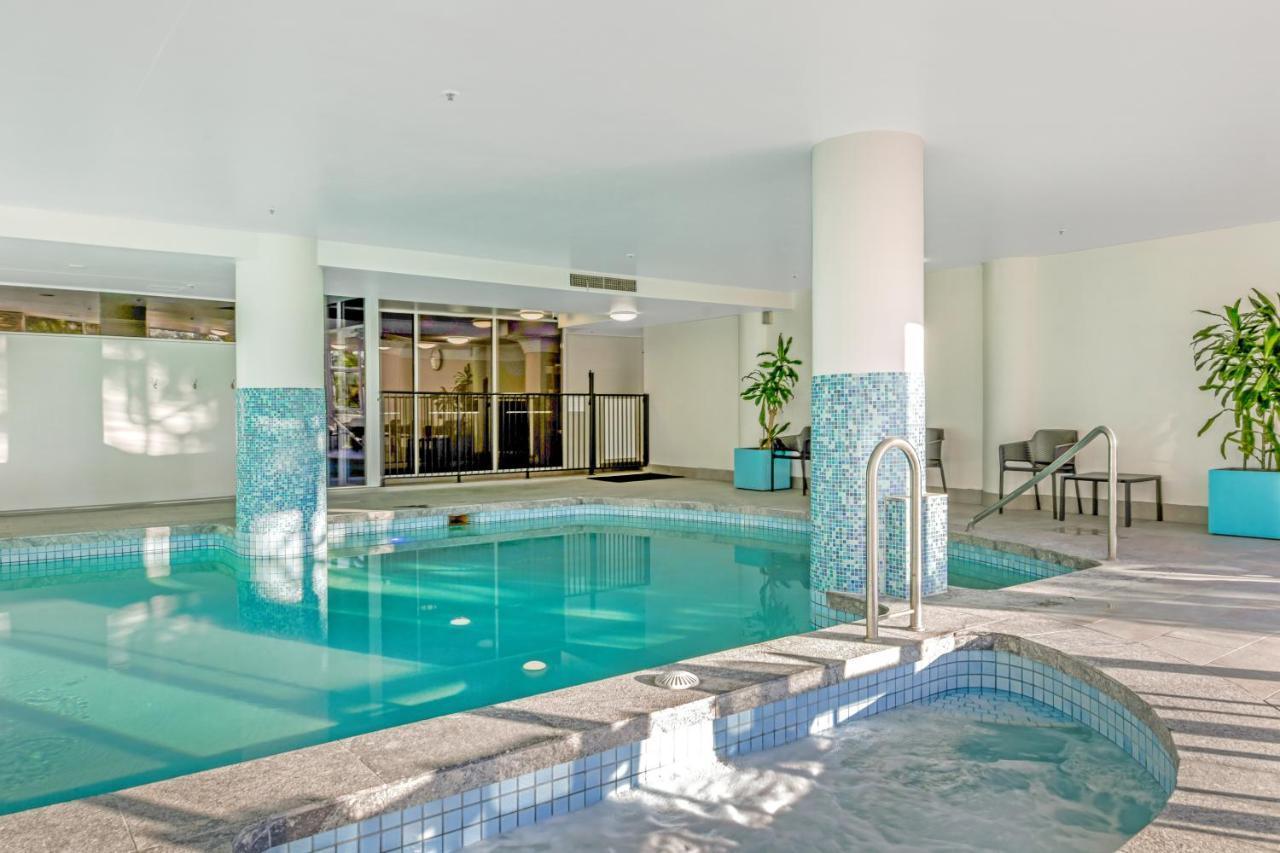 Ocean Sands Resort โกลด์โคสต์ ภายนอก รูปภาพ